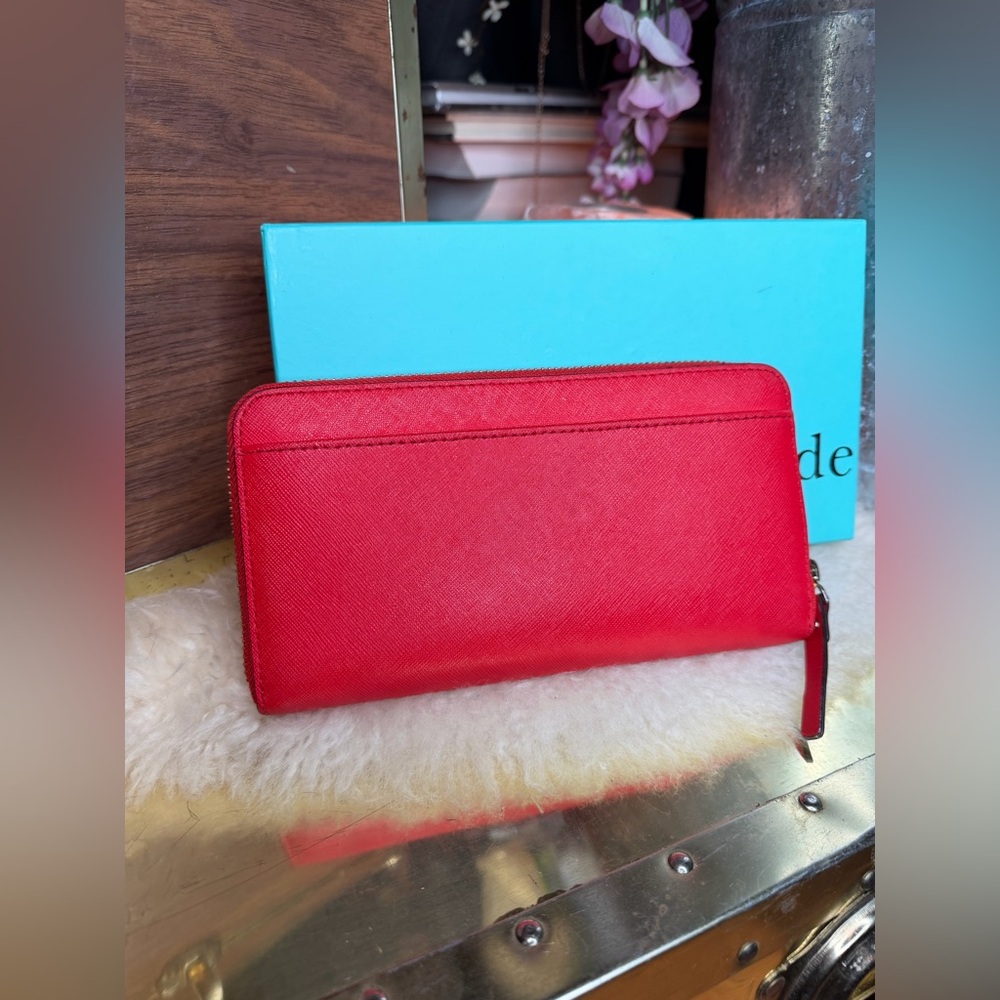 kate spade red zip-around wallet - Picture 3 of 11